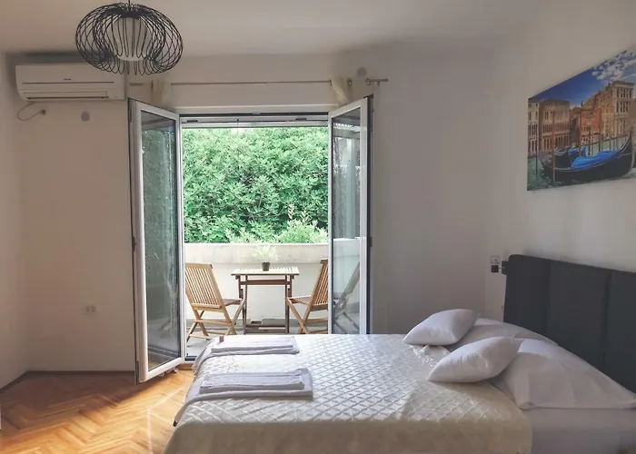 Apartment Lim