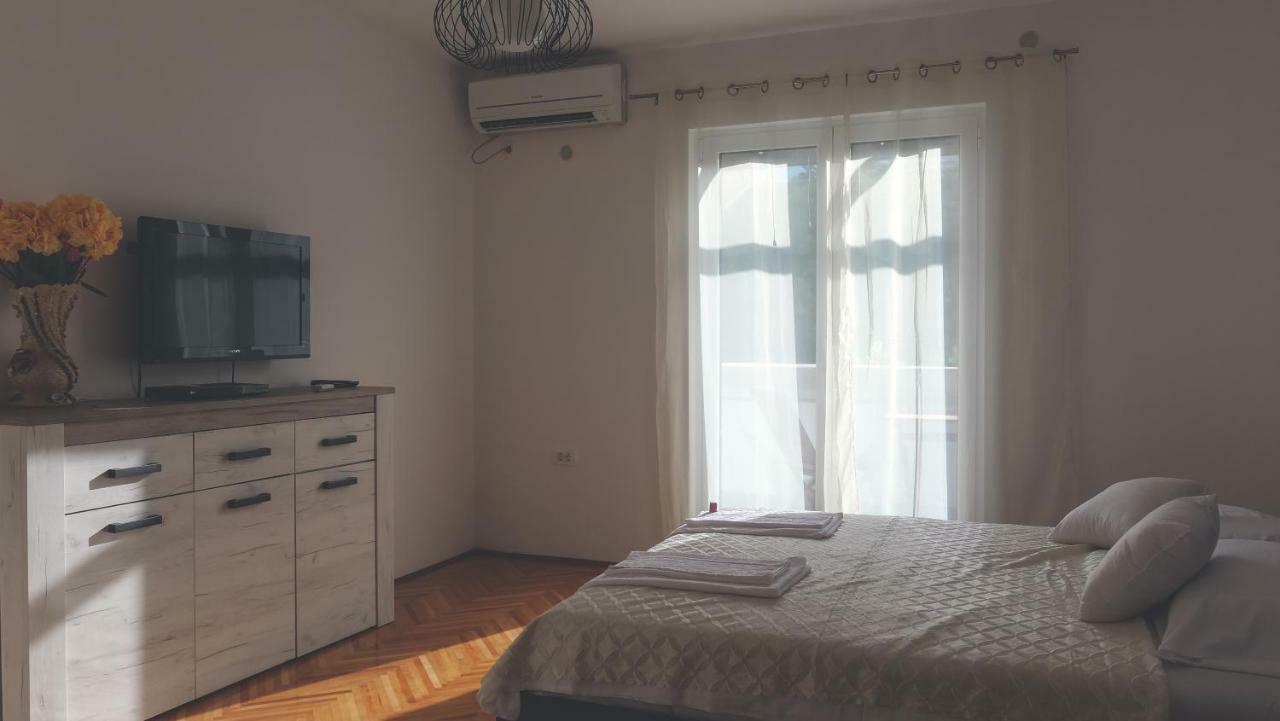 Apartment Lim